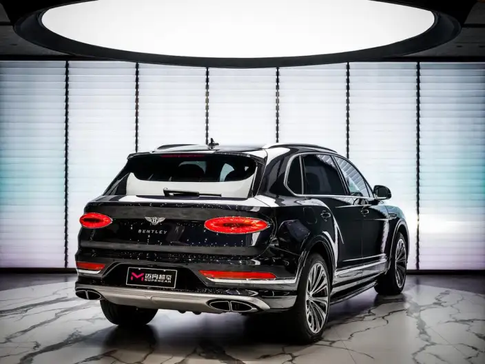 Bentayga 2023 Model 4.0T V8 Long wheelbase Yadu Edition