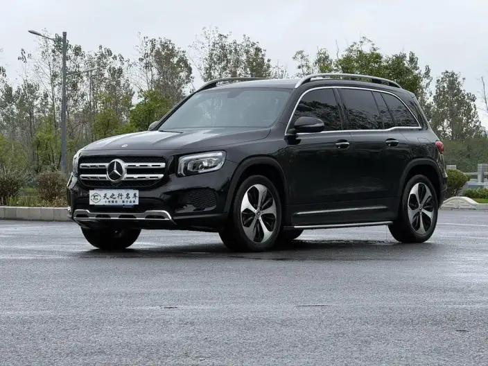 Mercedes-Benz GLB 2023 Model GLB 220 Fashion Model – фото 1
