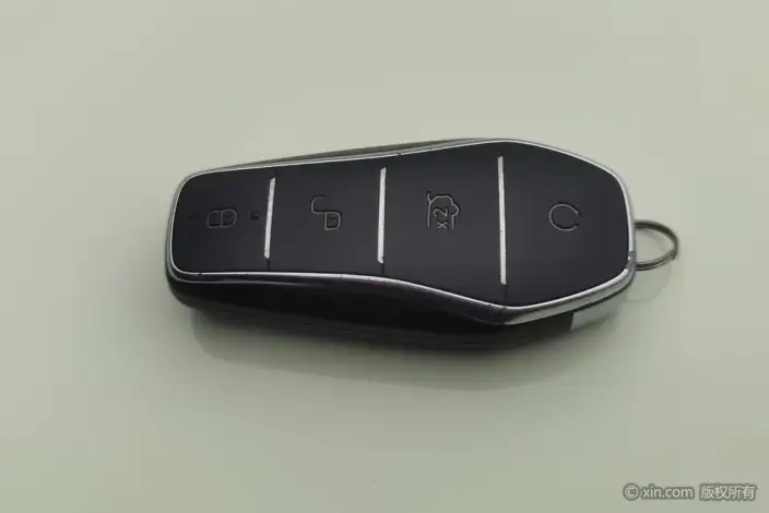 BYD Dolphin 2025 Model Smart Driving Edition 420KM Free Edition – фото 6