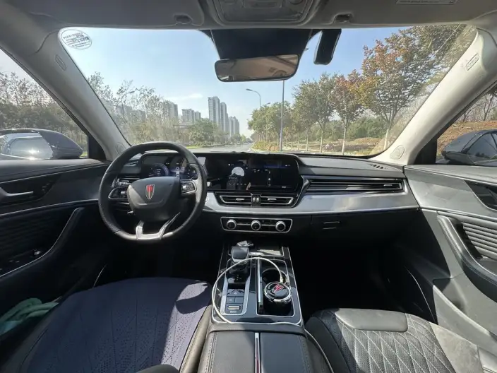 Hongqi HS5 2023 Model 2.0T Flag Xiang Pro Edition – фото 7