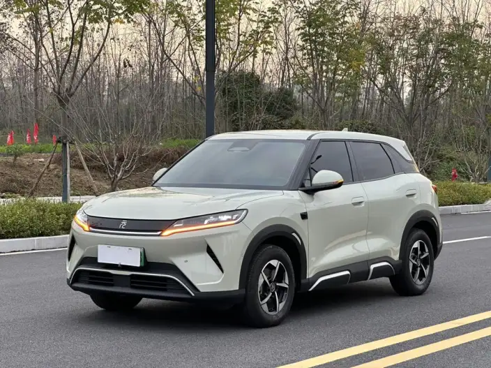 Yuan UP 2025 Model Smart Driving Edition 401KM Leading Model – фото 1
