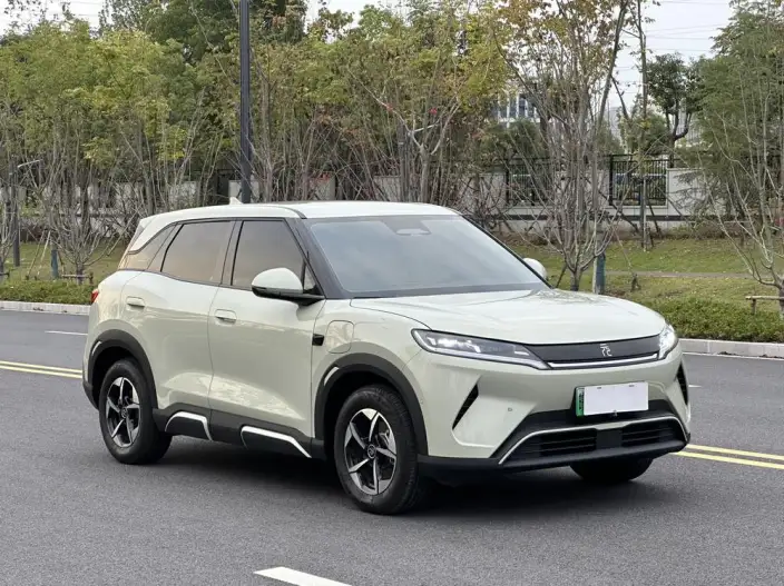 Yuan UP 2025 Model Smart Driving Edition 401KM Leading Model – фото 3