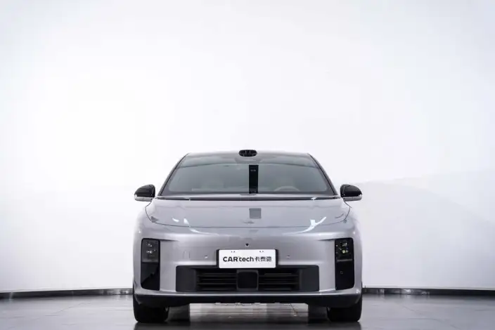 Li Auto i6 2025 Model 4WD Standard Edition – фото 2