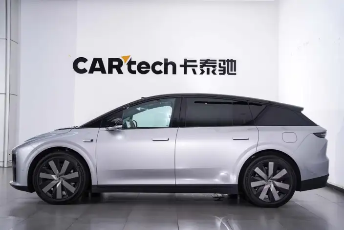 Li Auto i6 2025 Model 4WD Standard Edition – фото 3