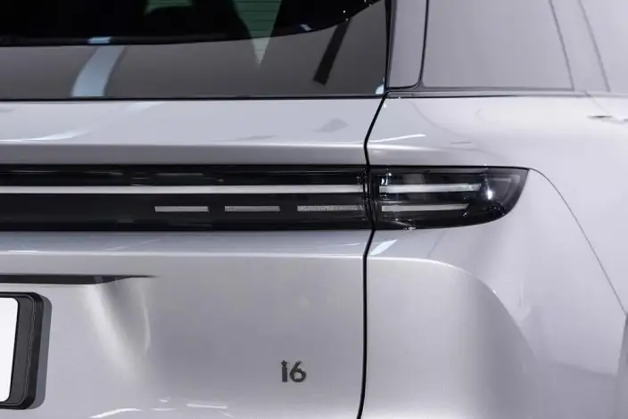 Li Auto i6 2025 Model 4WD Standard Edition – фото 9
