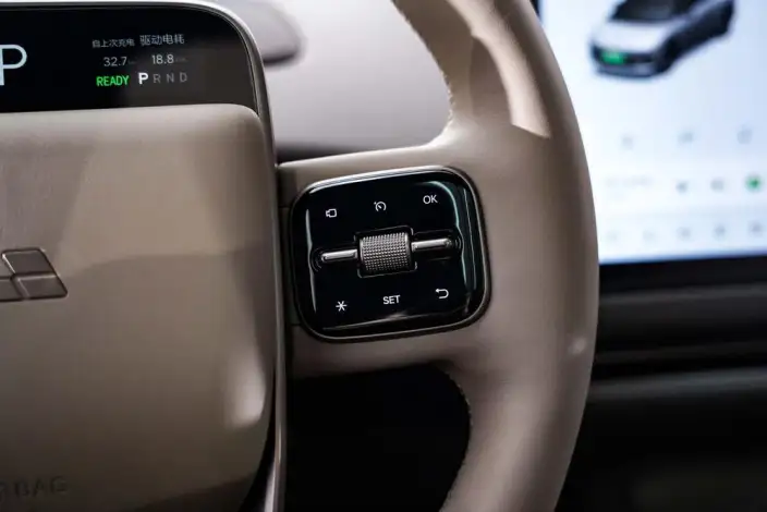 Li Auto i6 2025 Model 4WD Standard Edition – фото 10