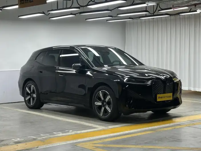 BMW iX 2022 Model xDrive40 – фото 3