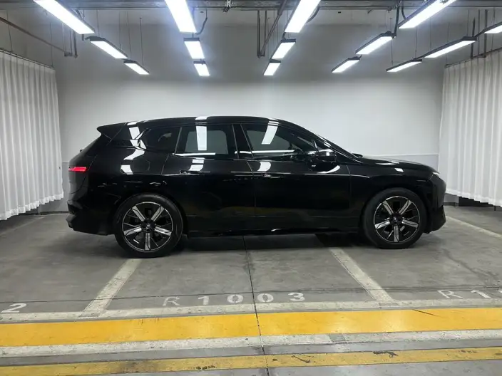 BMW iX 2022 Model xDrive40 – фото 8