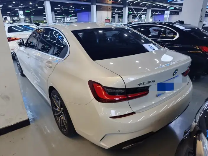 BMW 3 Series 2022 Model 325Li M Sports Set – фото 3