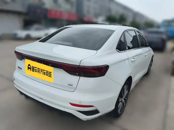 Geely Emgrand 2022 Model No. 4 Gen 1.5L CVT Flagship Model – фото 2