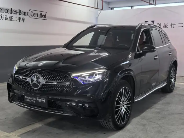 Mercedes-Benz GLC 2023 Model Facelift GLC 300 L 4MATIC Luxury Model 7 seat – фото 1