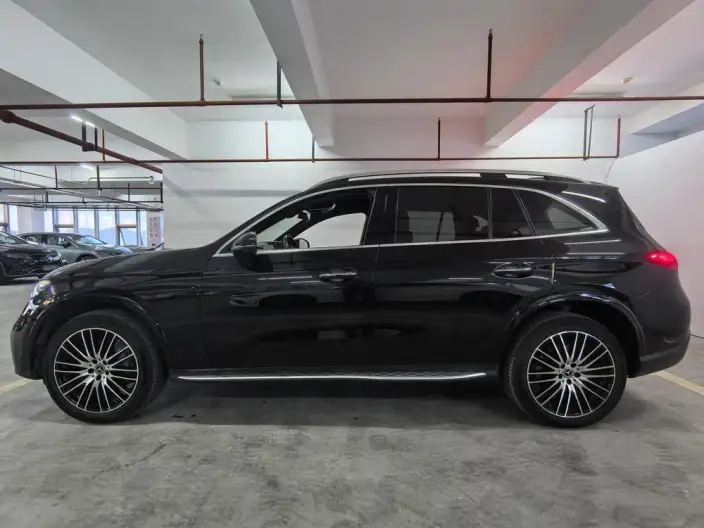 Mercedes-Benz GLC 2023 Model Facelift GLC 300 L 4MATIC Luxury Model 7 seat – фото 3