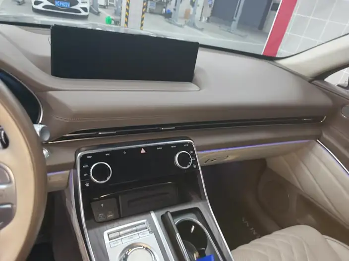 Genesis GV80 2023 Model 2.5T 4WD Ultimate Edition 6 seat – фото 8