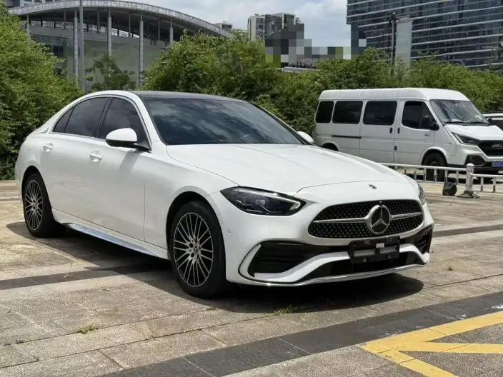 Mercedes-Benz C-Class 2024 Model C 260 L Sports Edition – фото 3