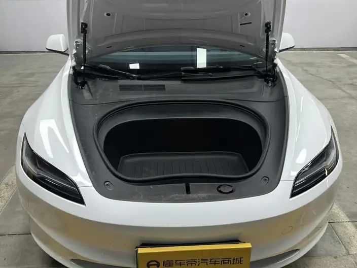 Model 3 2025 Model Facelift Rear-wheel drive version – фото 10