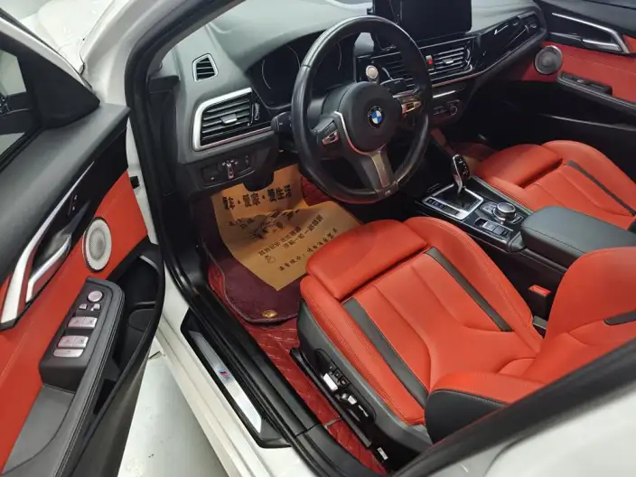 BMW 1 Series 2023 Model 125i M Sports Night Edition – фото 9