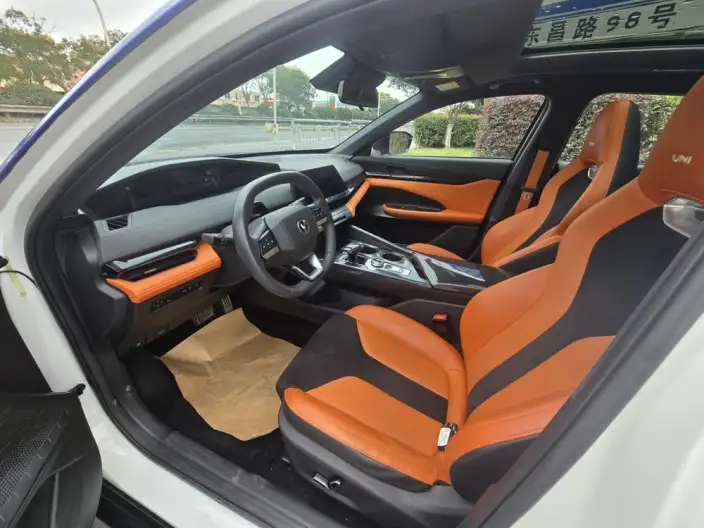 Changan UNI-V 2023 Model 1.5T Exclusive Model – фото 10