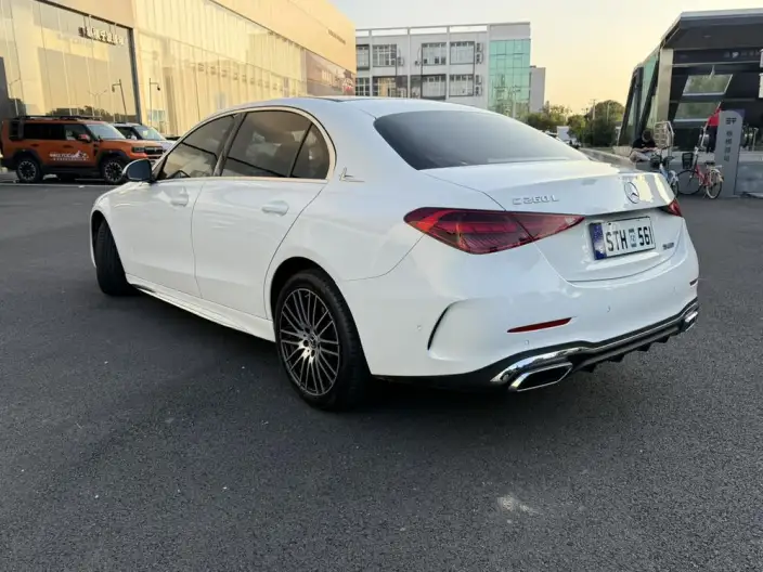 Mercedes-Benz C-Class 2024 Model C 260 L Sports Edition – фото 4