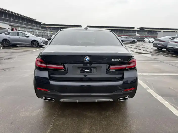 BMW 5 Series 2022 Model Facelift 530Li Exclusive Model M Sports Set – фото 6