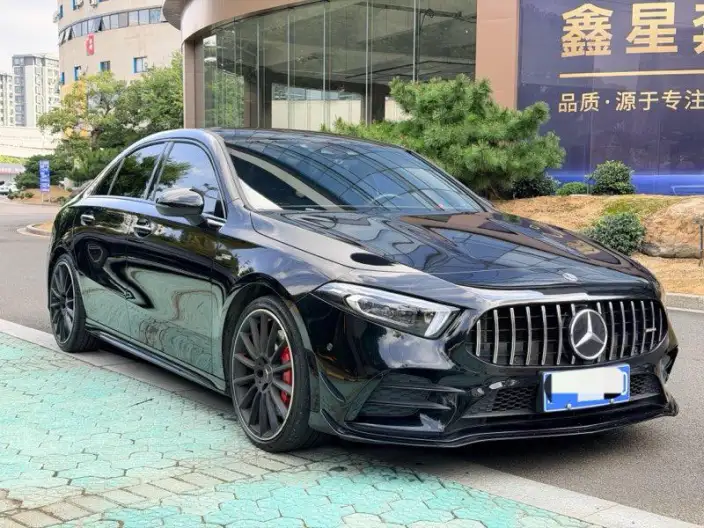Mercedes-Benz A-Class AMG 2022 Model AMG A 35 L 4MATIC – фото 3