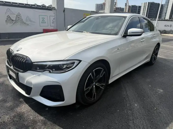 BMW 3 Series 2022 Model 325i M Sports Night Set – фото 1