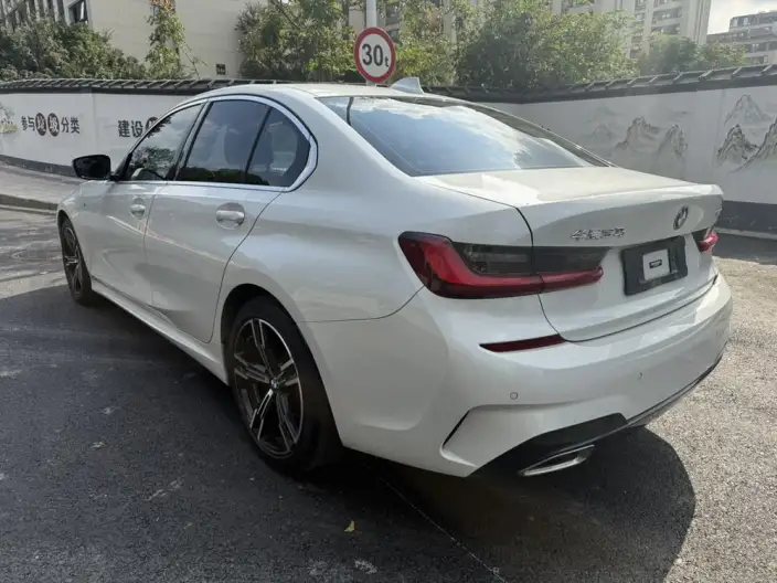 BMW 3 Series 2022 Model 325i M Sports Night Set – фото 4