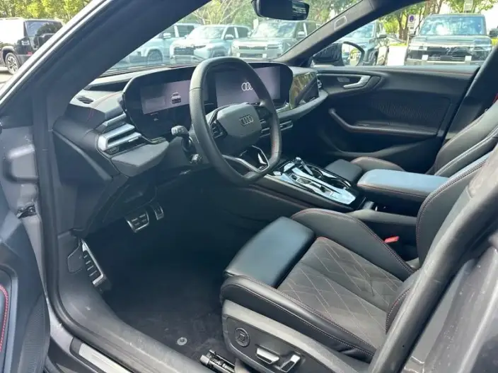Audi A5 L Sportback 2026 Model 2.0TFSI quattro 150kW First Edition Limited edition – фото 8