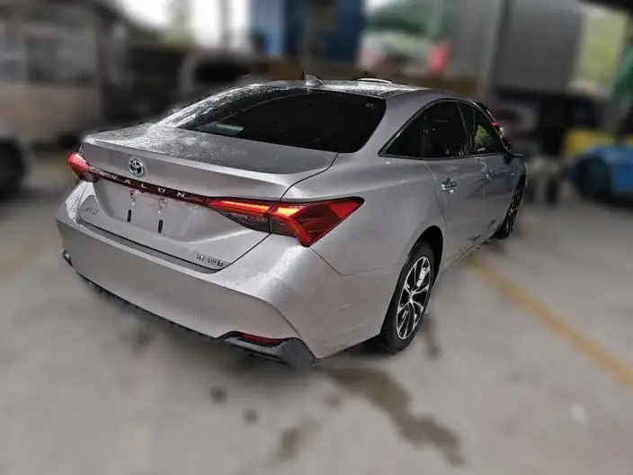 Toyota Avalon 2023 Model Intelligent Hybrid 2.5L E-CVT Deluxe Edition – фото 4
