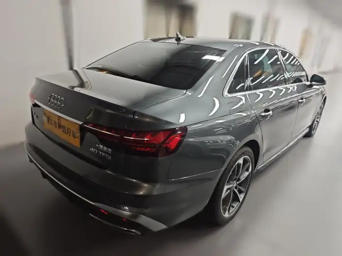 Audi A4 L 2022 Model 40 TFSI Fashion Dynamic Model – фото 4