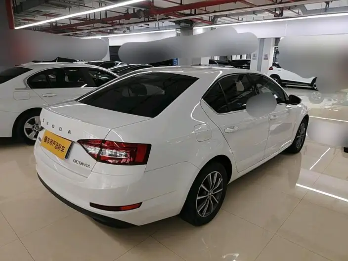 Skoda Octavia 2021 Model 1.5L Automatic Comfort Edition