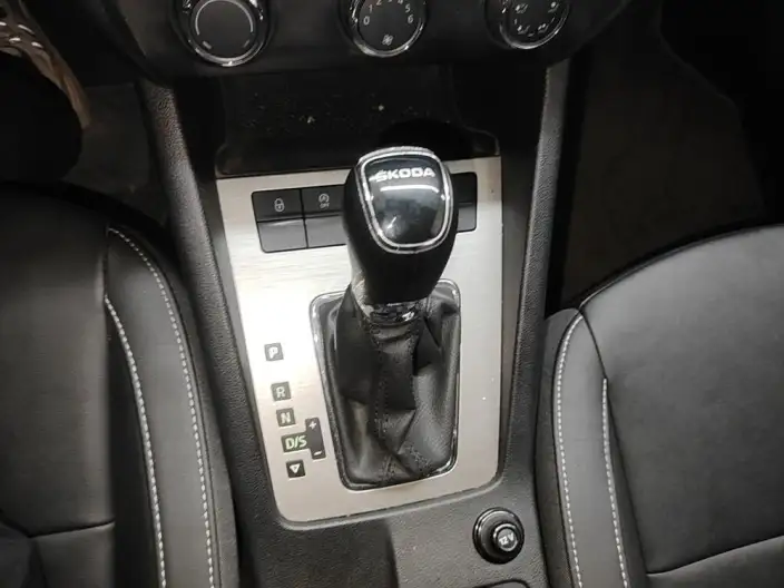 Skoda Octavia 2021 Model 1.5L Automatic Comfort Edition – фото 9
