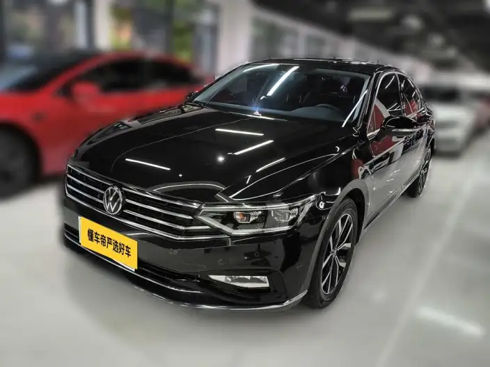 Volkswagen Magotan 2020 Model 330TSI DSG Leading Model – фото 1