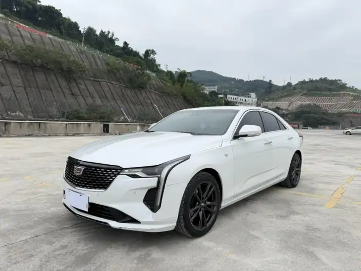 Cadillac CT4 2023 Model 25T Luxury Model