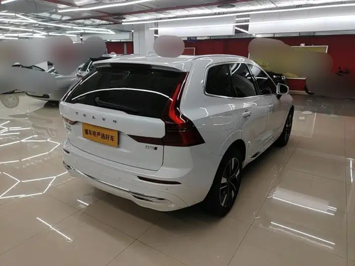 Volvo XC60 2026 Model B5 4WD Smart Range Deluxe Edition