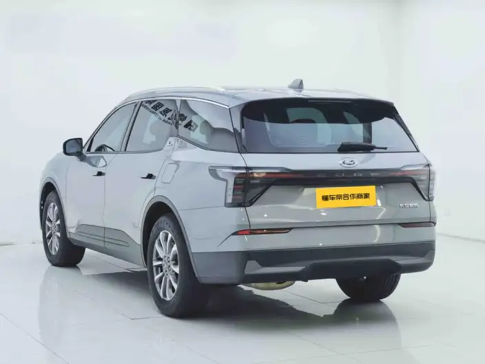 Ford Edge 2023 Model Ford Edge L 2.0T EcoBoost 2WD VII seat Luxury Model