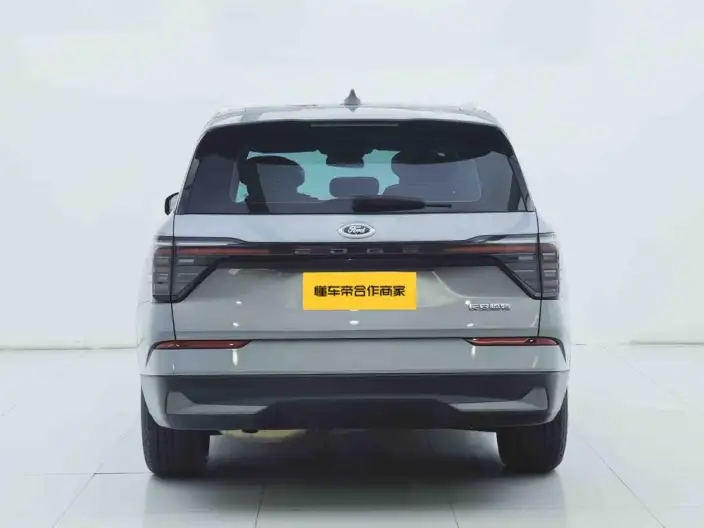 Ford Edge 2023 Model Ford Edge L 2.0T EcoBoost 2WD VII seat Luxury Model – фото 5