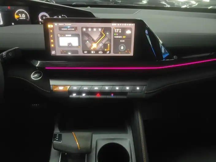 Changan UNI-V 2022 Model 2.0T Leading speed Edition – фото 7