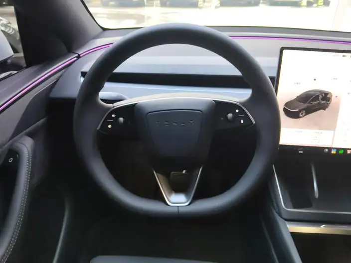 Model Y L 2026 Model Standard Edition – фото 9