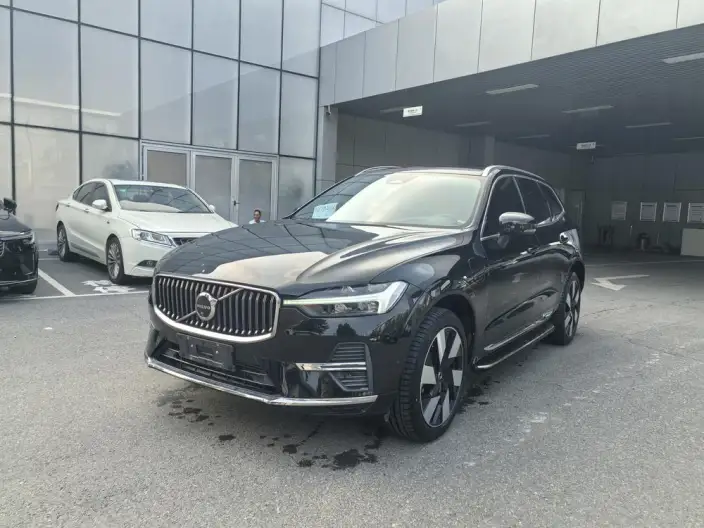 Volvo XC60 PHEV 2024 Model T8 4WD Long Battery Life Pro Smart Range Deluxe Edition