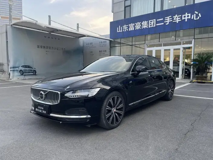 Volvo S90 PHEV 2023 Model T8 4WD Long Battery Life Pro Smart Elegance Deluxe Edition