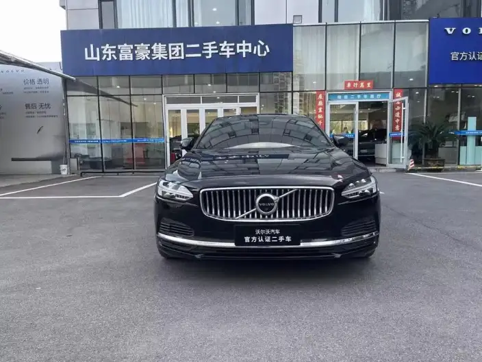 Volvo S90 PHEV 2023 Model T8 4WD Long Battery Life Pro Smart Elegance Deluxe Edition