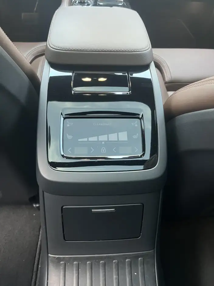 Volvo S90 PHEV 2023 Model T8 4WD Long Battery Life Pro Smart Elegance Deluxe Edition – фото 8