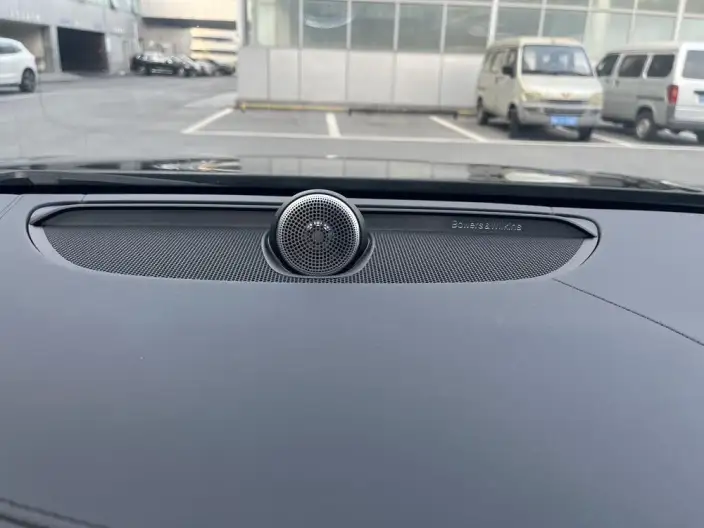 Volvo S90 PHEV 2023 Model T8 4WD Long Battery Life Pro Smart Elegance Deluxe Edition – фото 9