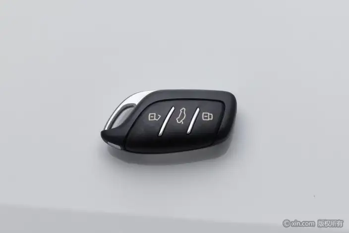 Roewe i5 2021 Model Facelift 1.5L CVT Star Glory Edition – фото 6