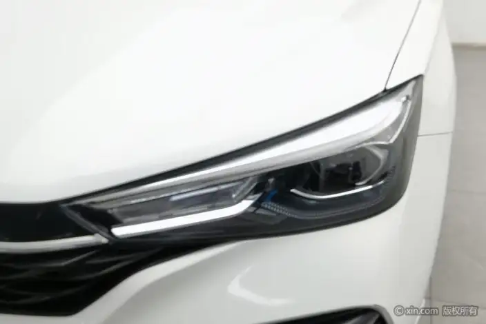 Roewe i5 2021 Model Facelift 1.5L CVT Star Glory Edition – фото 7