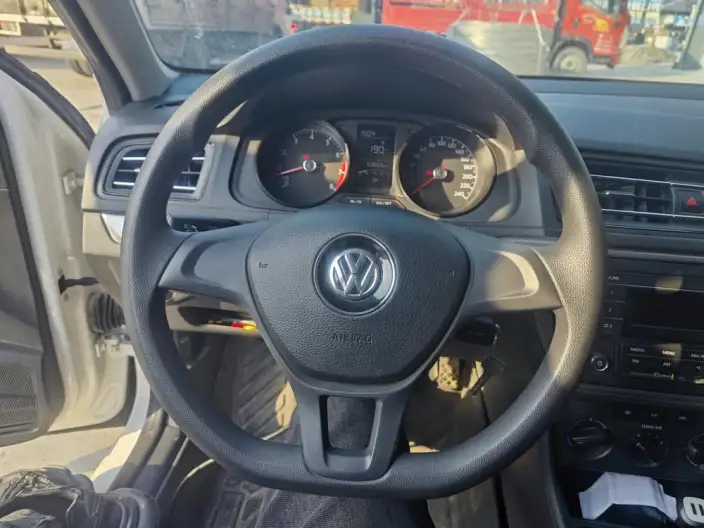 Volkswagen Lavida 2019 Model Voyage 1.5L Manual Fashion edition China VI – фото 7