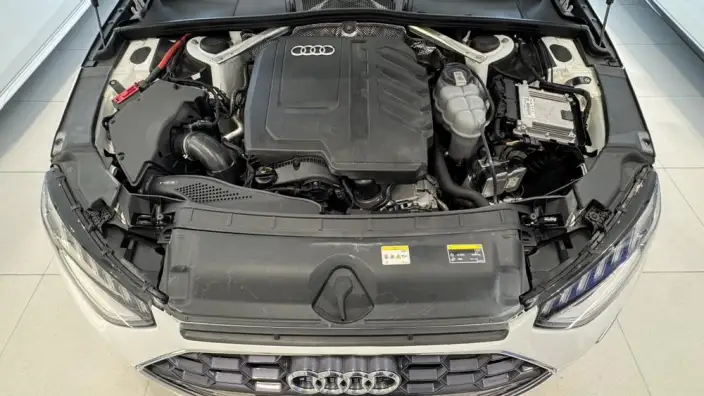 Audi A4 L 2024 Model 40 TFSI Fashion Dynamic Model – фото 6