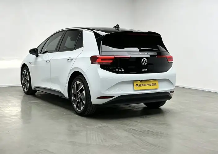 Volkswagen ID.3 2023 Model Pure Smart Edition – фото 5