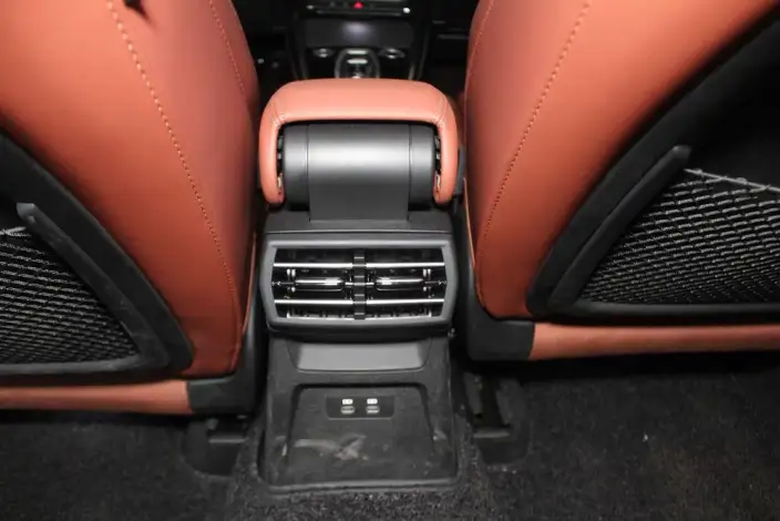 Audi A3 2025 Model A3L Limousine 35 TFSI Continental Flying Spur Exclusive Model – фото 7