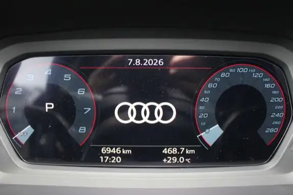 Audi A3 2025 Model A3L Limousine 35 TFSI Continental Flying Spur Exclusive Model – фото 10